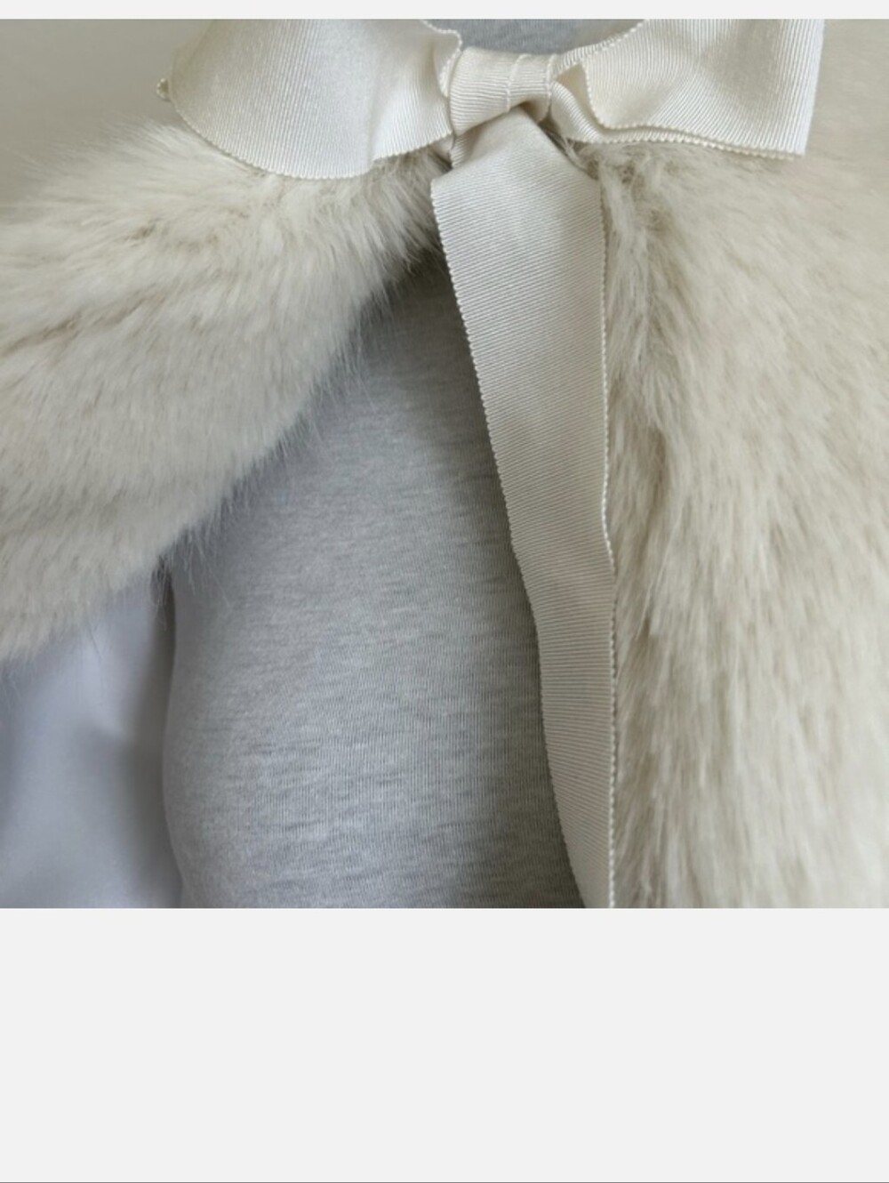 Faux fur cape (ivory whisper) by Helen Moore Handmade UK - Picture 2 of 4
